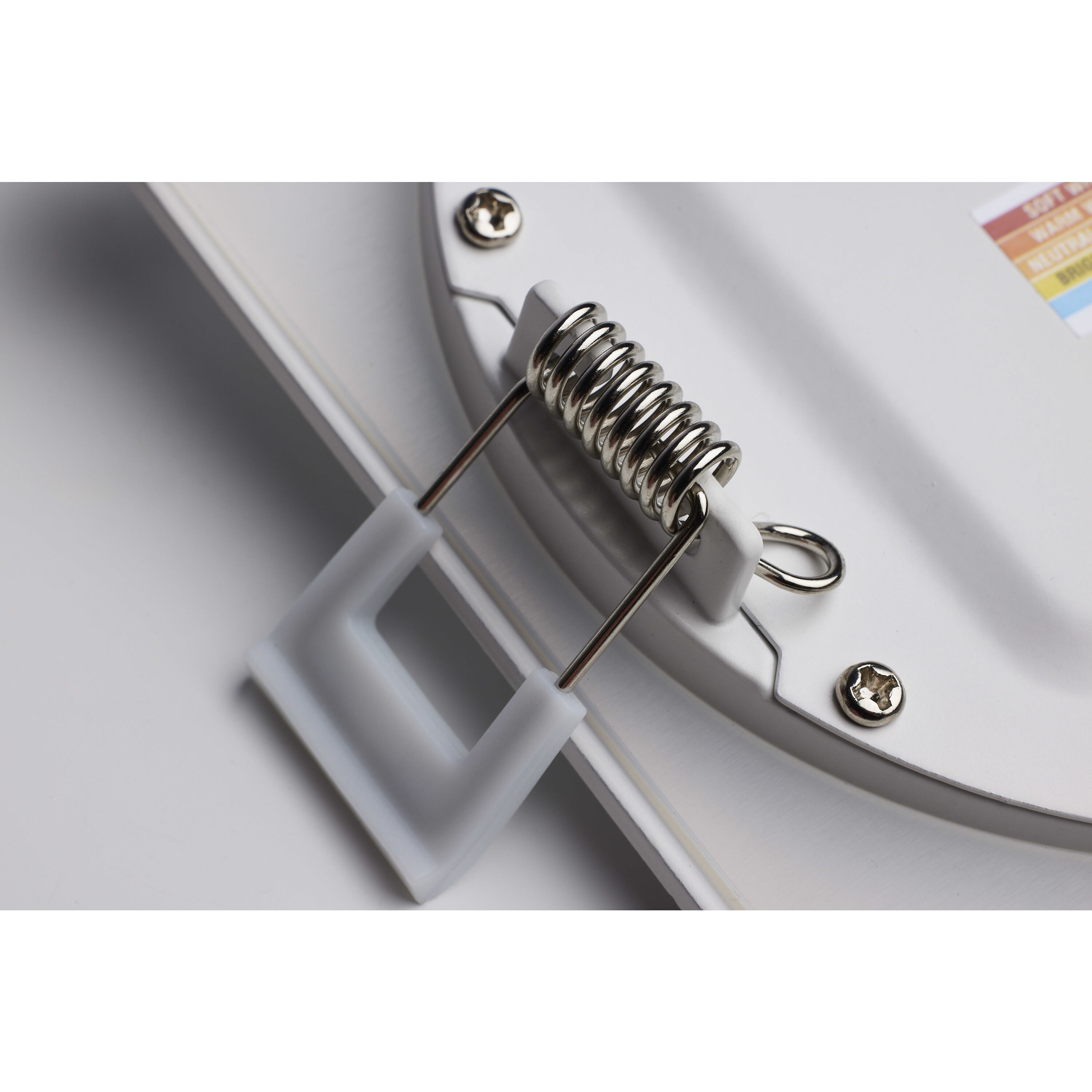 Edgewood White Recessed, Direct Wire