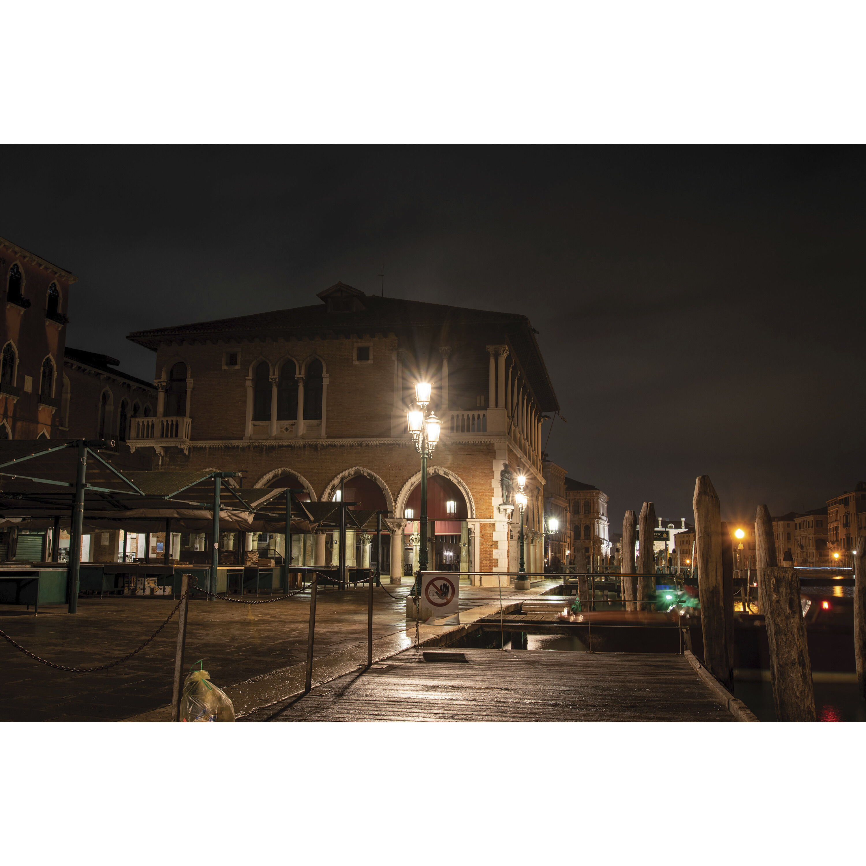 Lumos LED AP23 / ED23 Medium 25.00 watt 3000K HID Replacements