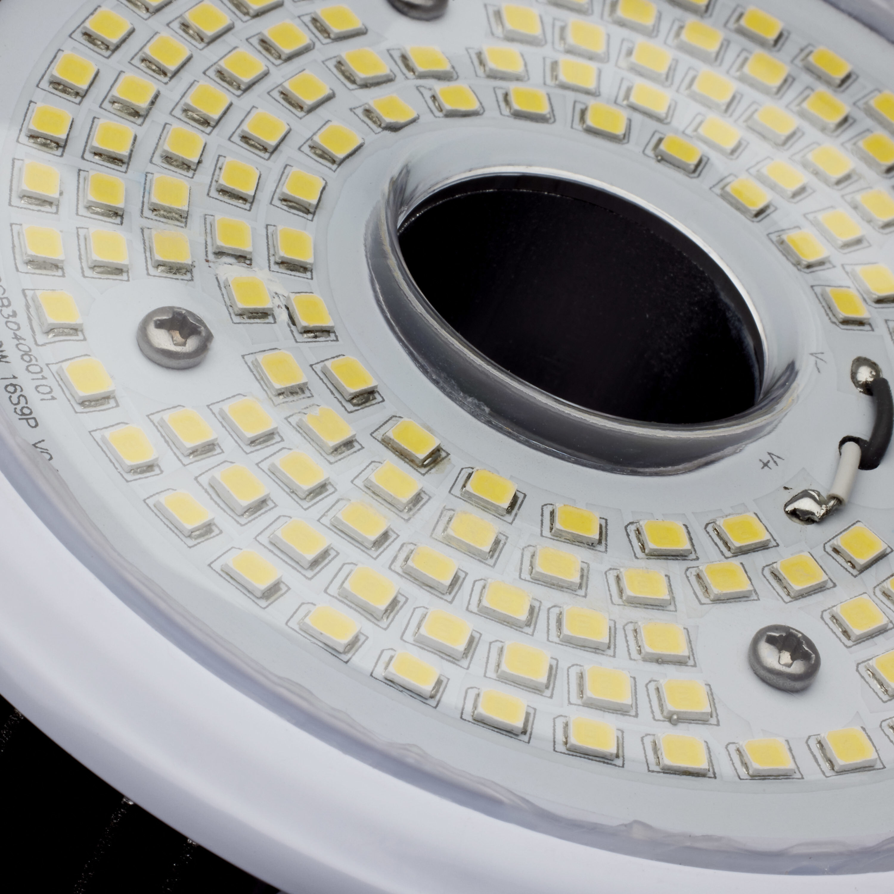 Hi-Pro LED LED Mogul Extended 4000K HID Replacements